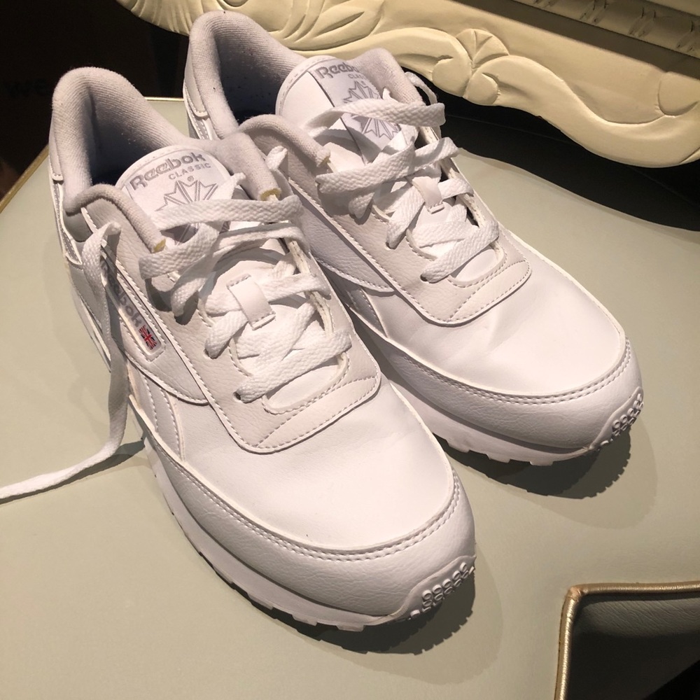 Reebok Women’s Classic Renaissance Sneaker, 8.5W